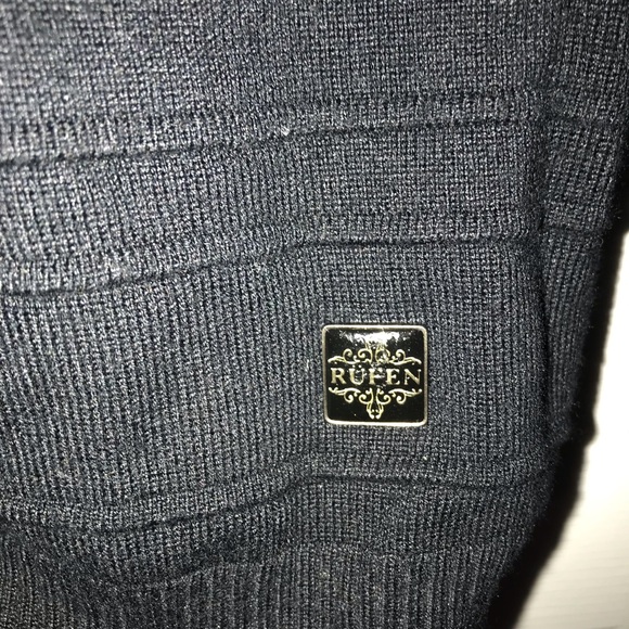 High neck sweater - Picture 4 of 4